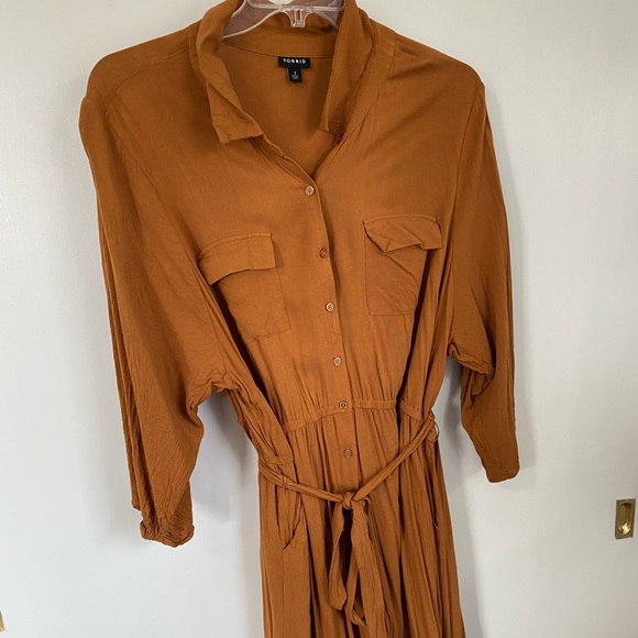 Torrid MIDI Swing Dress - Picture 1 of 3